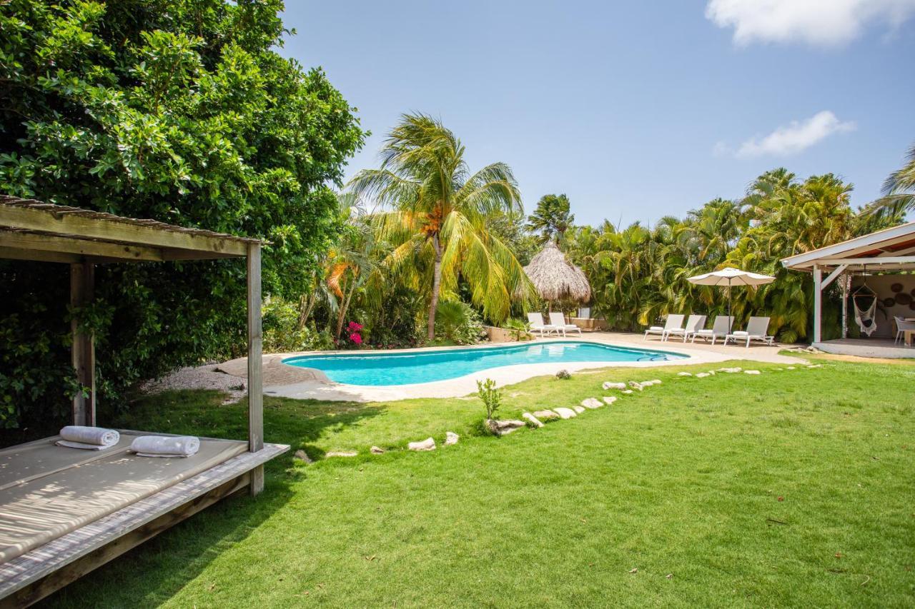 Tuk Tropical Boutique Resort Jan Thiel Виллемстад Экстерьер фото