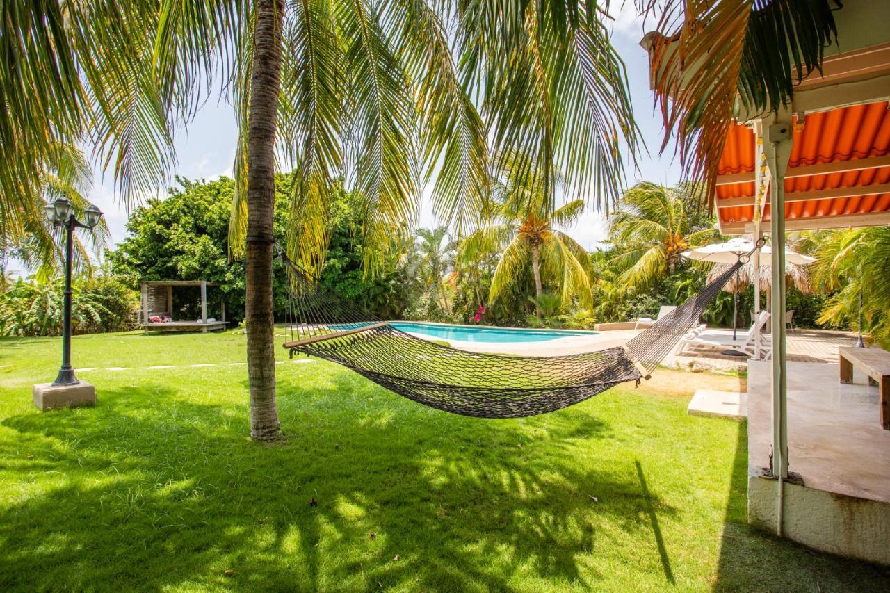 Tuk Tropical Boutique Resort Jan Thiel Виллемстад Экстерьер фото